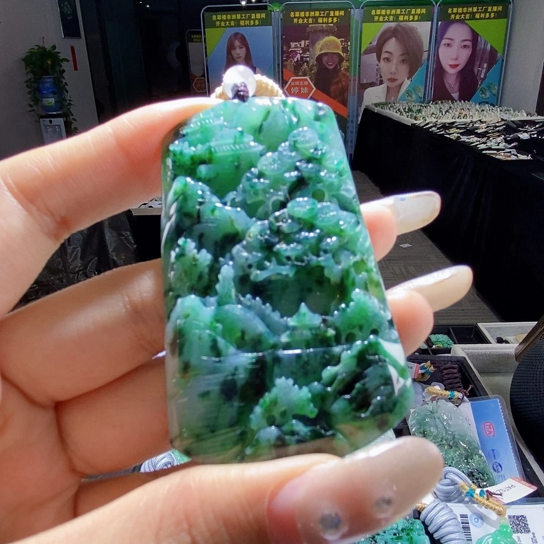 颈饰未镶嵌翡翠翡翠