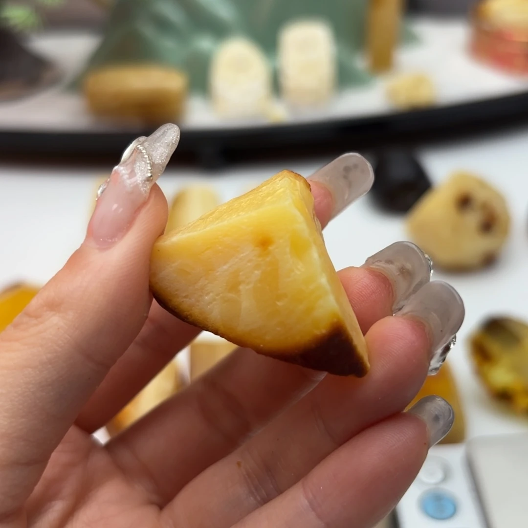 定制琥珀未镶嵌8****8琥珀