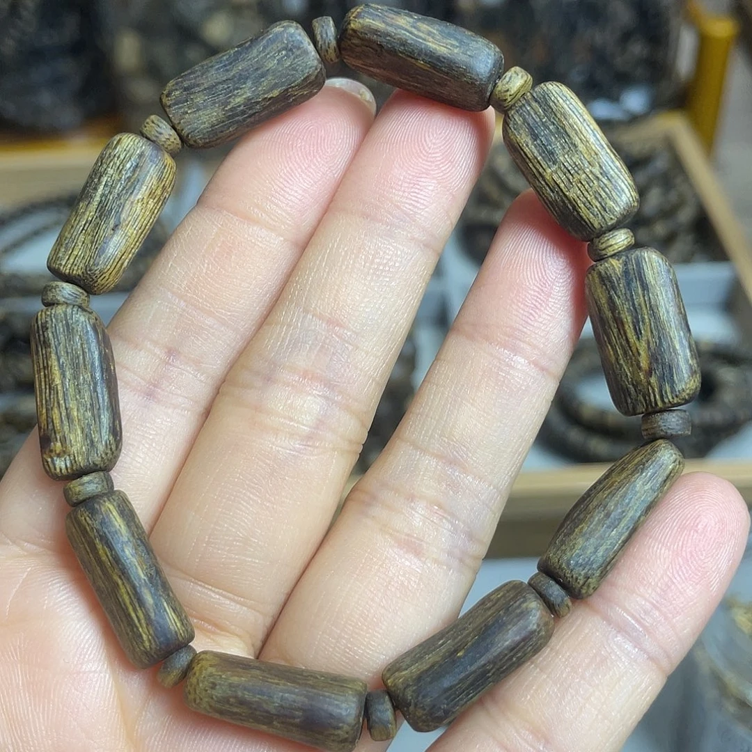 沉香碎屑沉香棋楠沉香老料树心油沉水级花香蜜香