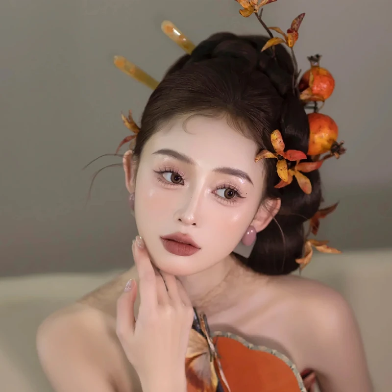 新中式新娘头饰高级感仿真石榴果发饰复古气质结婚晨袍礼服配饰品