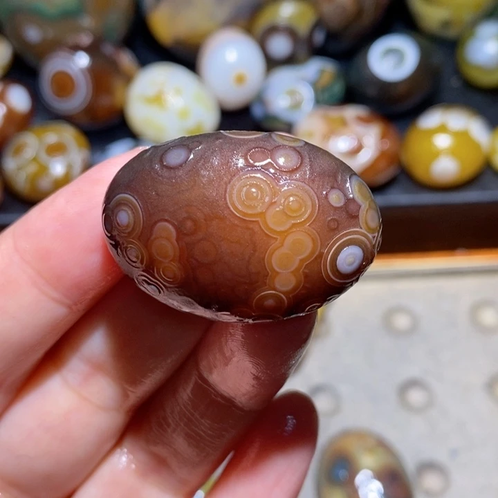 未镶嵌玛瑙/玉髓珠宝半成品69