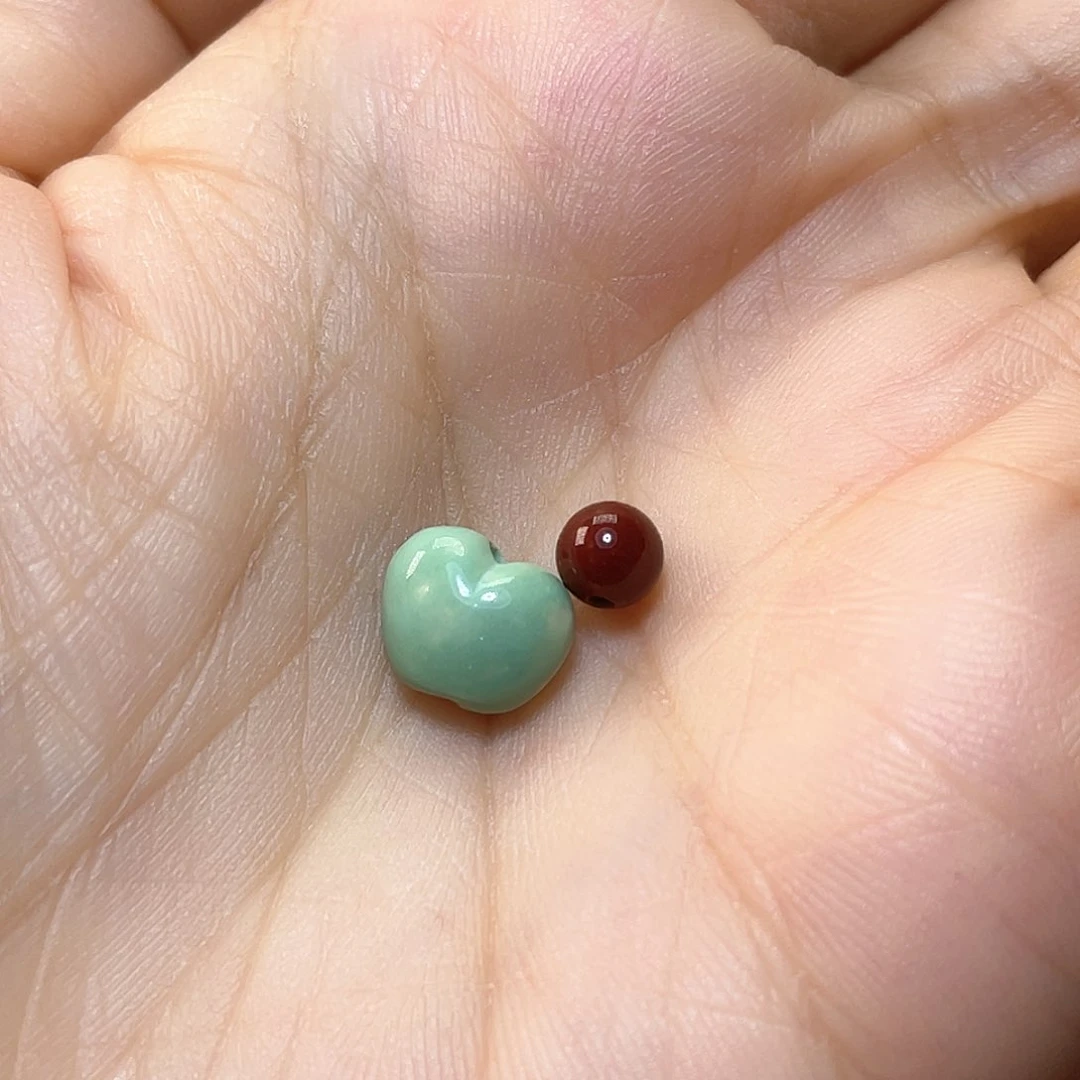 南红玛瑙配饰未镶嵌