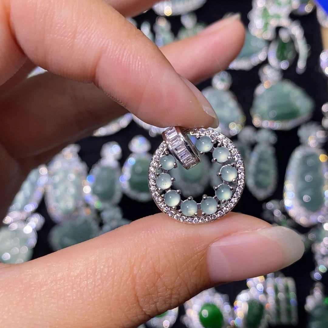 翡翠未镶嵌颈饰天然