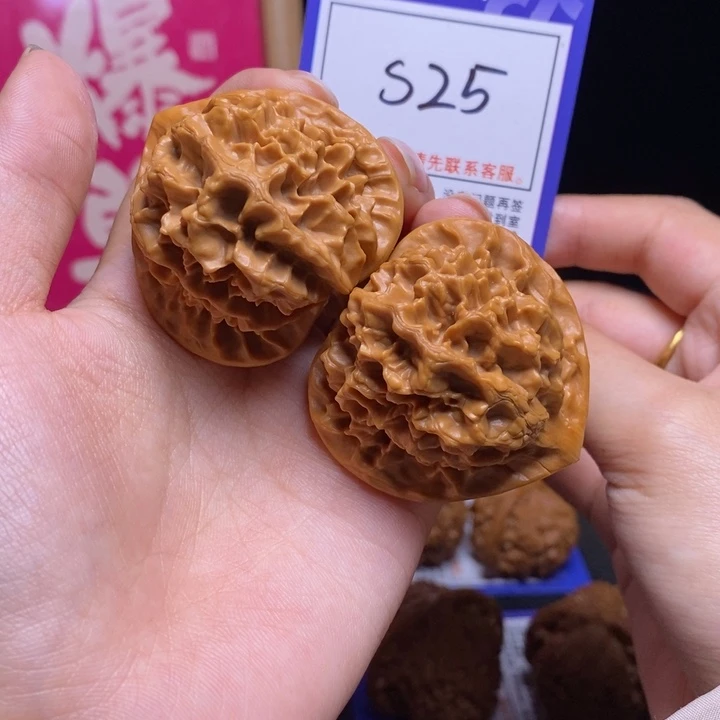 文玩核桃吊坠44帝王s25