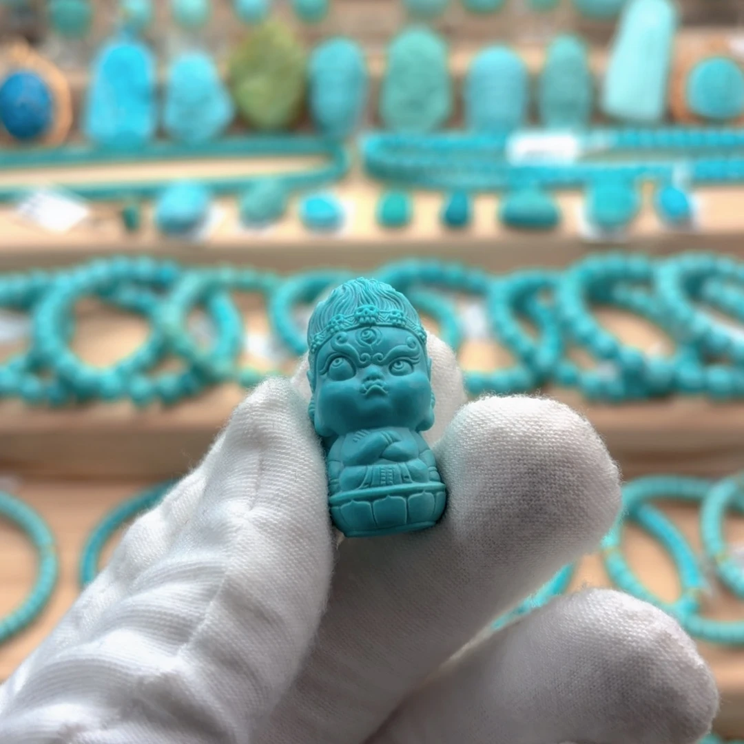 绿松石未镶嵌珠宝奇石