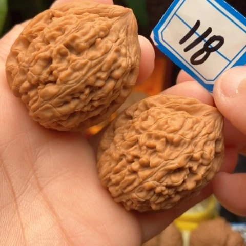 文玩核桃吊坠蚂蚁王36