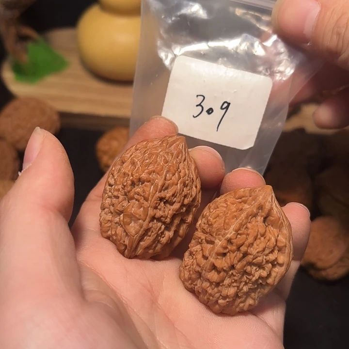 文玩核桃把件34 尺     大蒜头     309