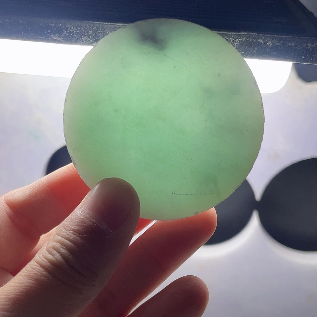 翡翠颈饰未镶嵌毛料69