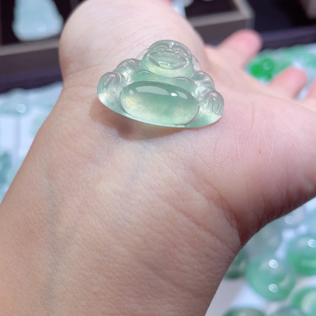 颈饰未镶嵌翡翠佛公