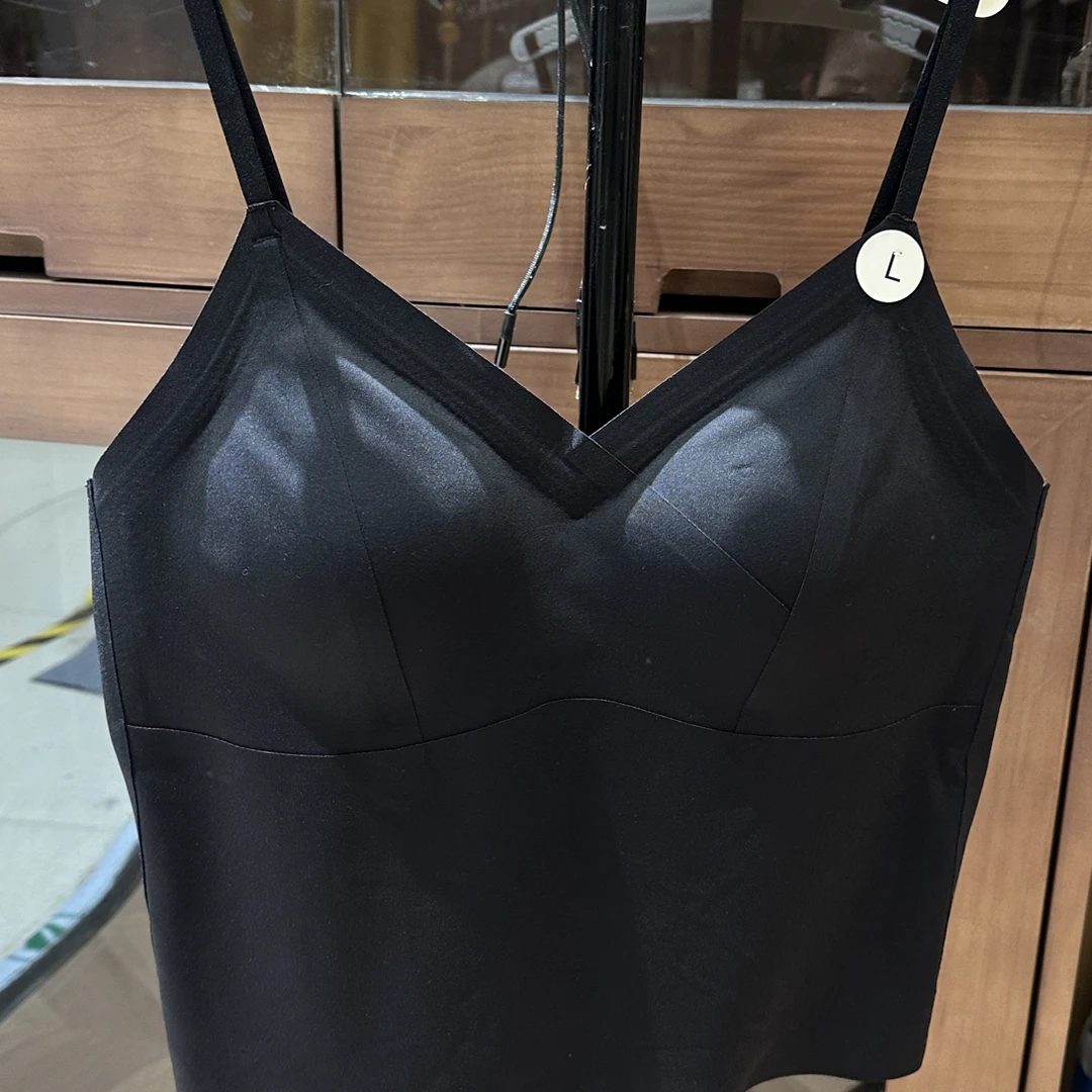 聚拢带胸垫无钢圈薄款美背吊带文胸一体打底背心