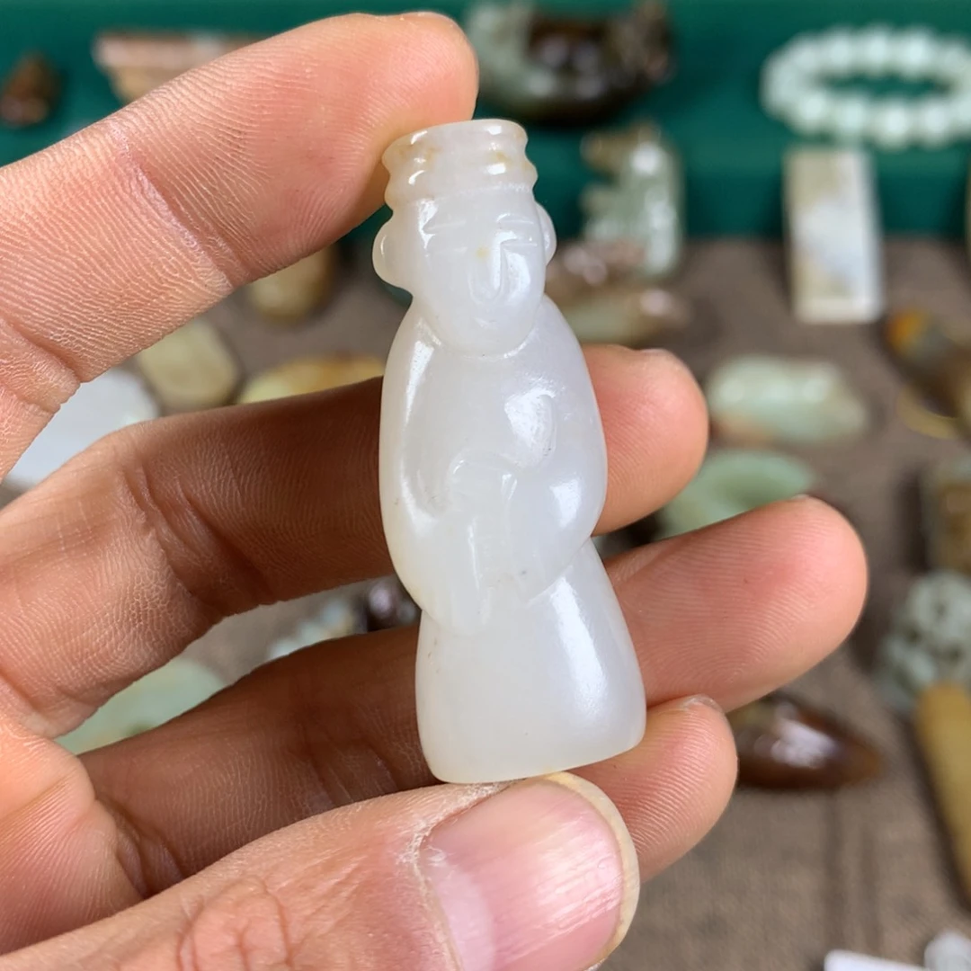 和田玉颈饰未镶嵌