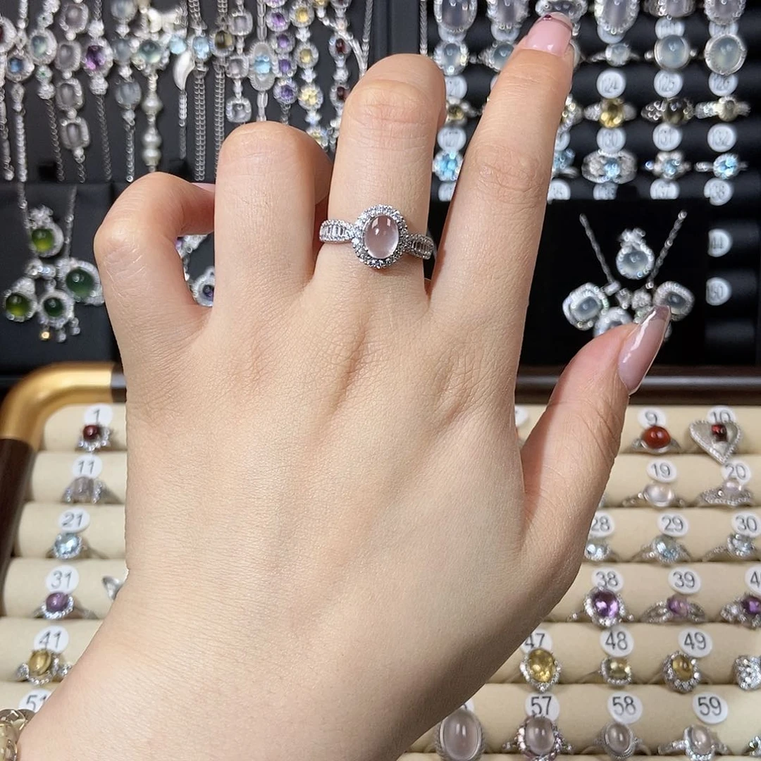 芙蓉石戒指银S925镶嵌A****?