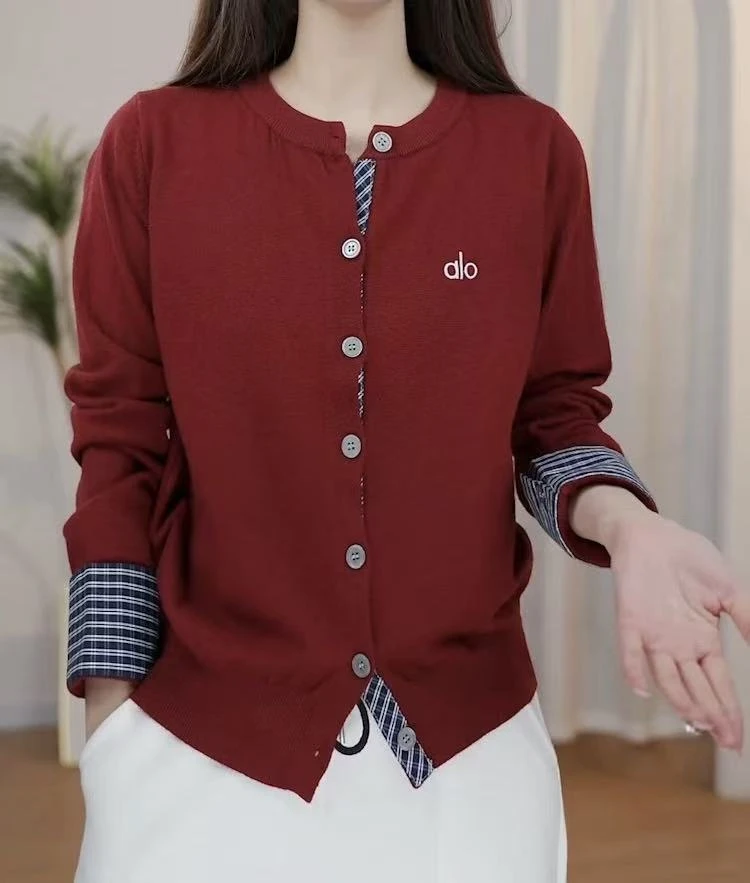 602 针织短款女开衫时尚针织衫毛针织衫拼色圆领刺绣拼接
