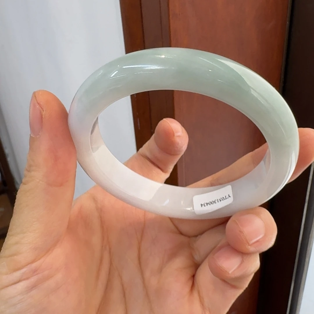 翡翠未镶嵌手镯手镯