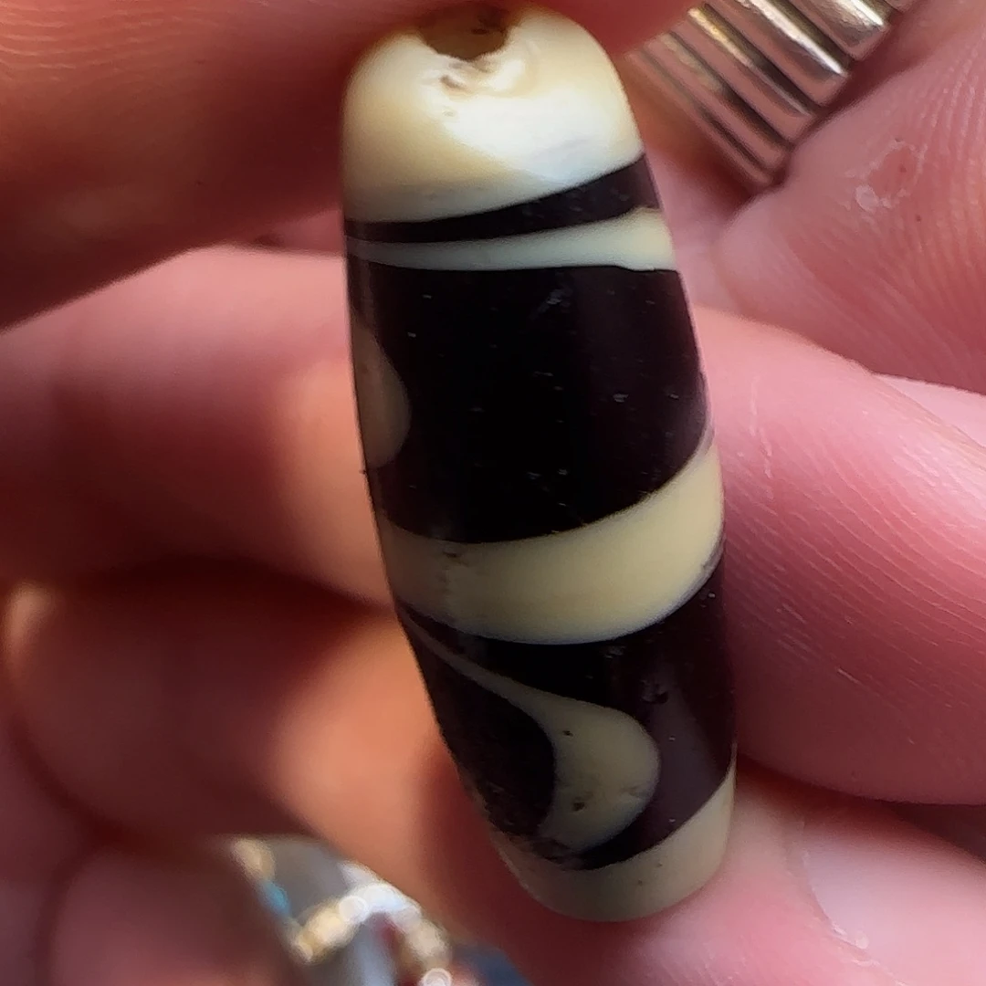 玻璃颈饰到代老琉璃彩虹四眼天珠
