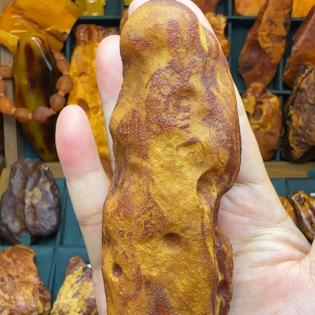 琥珀颈饰未镶嵌花蜡