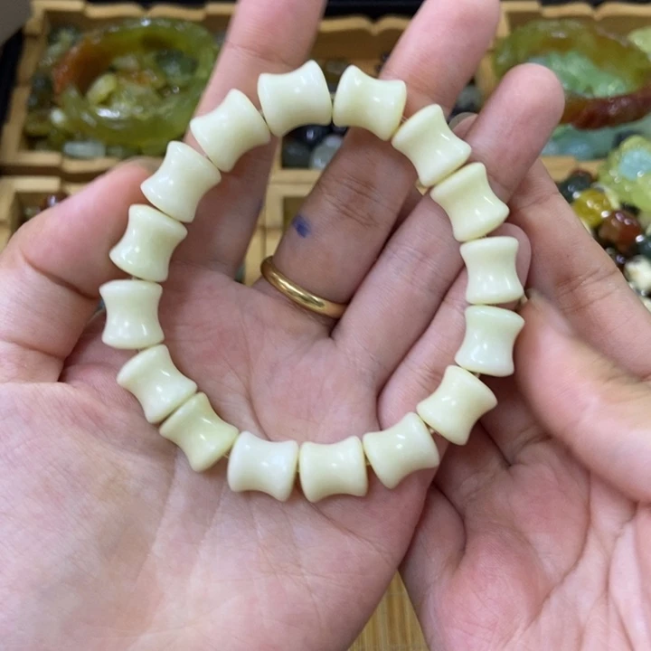 蛇纹石玉未镶嵌配件