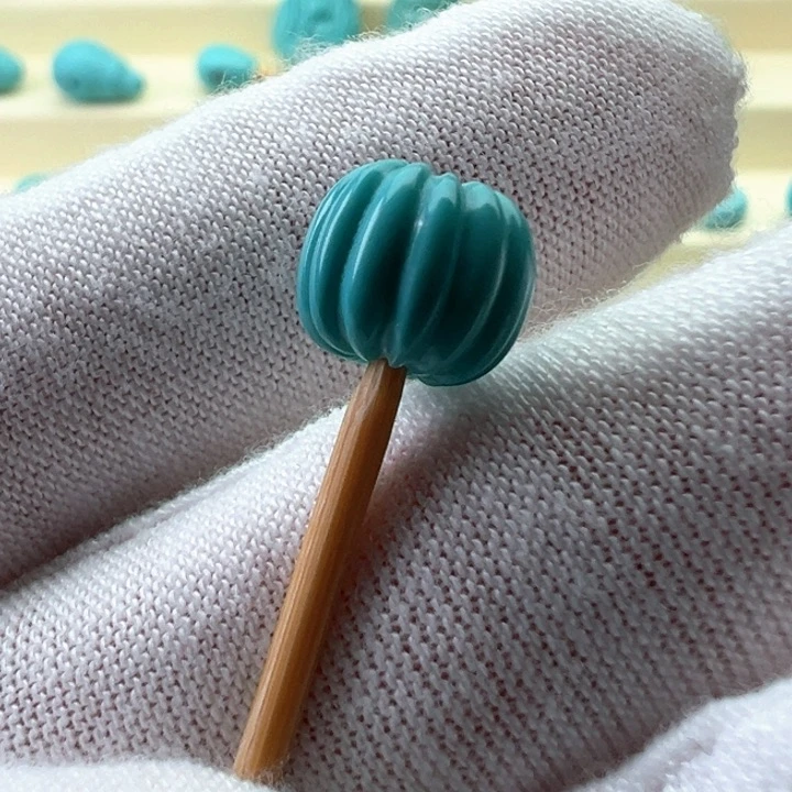 未镶嵌绿松石珠宝奇石9