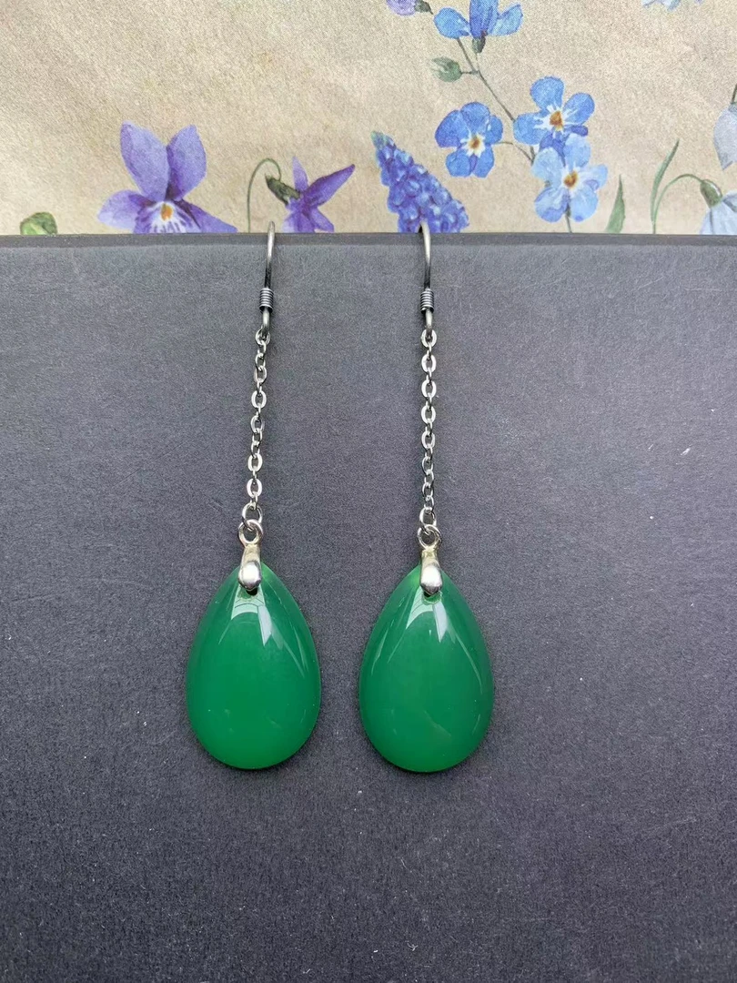 天然玉髓耳饰水滴高端S925纯银耳环经典长款复古绿色女马面裙F71