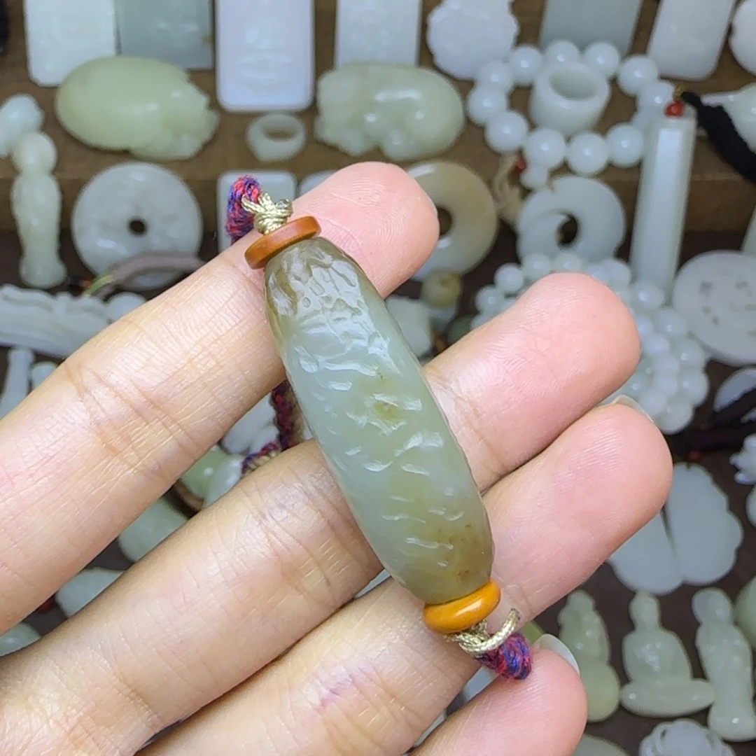 和田玉未镶嵌挂件玉乐子