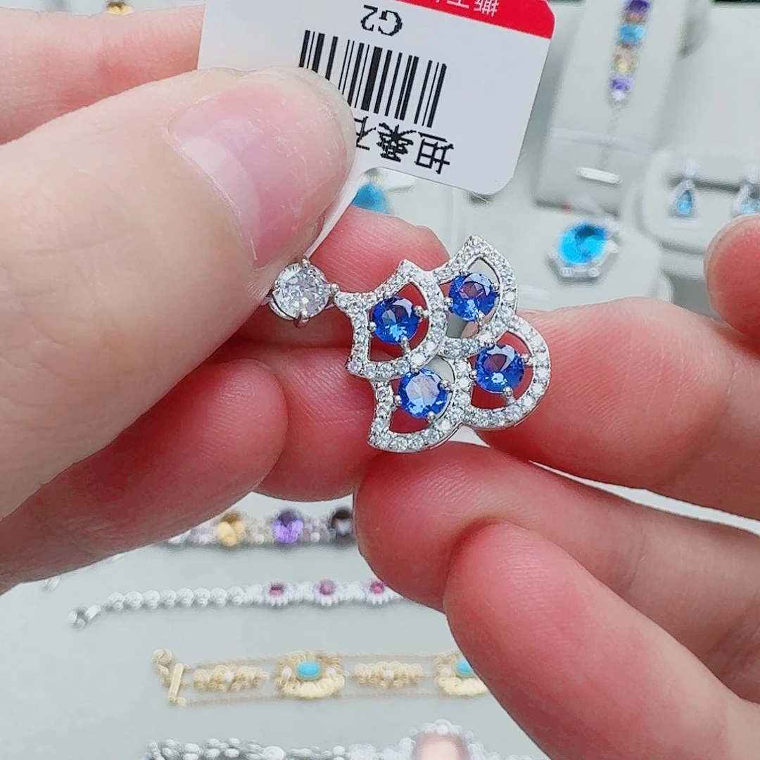 银S925镶嵌吊坠(不含链)坦桑石