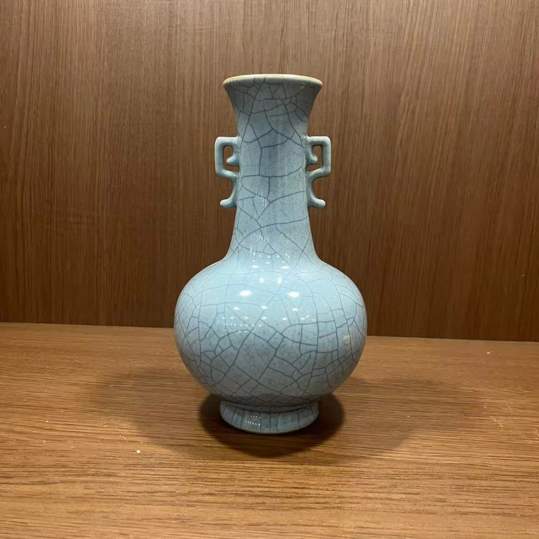 1277 清 乾隆 蓝铀开片双耳瓶