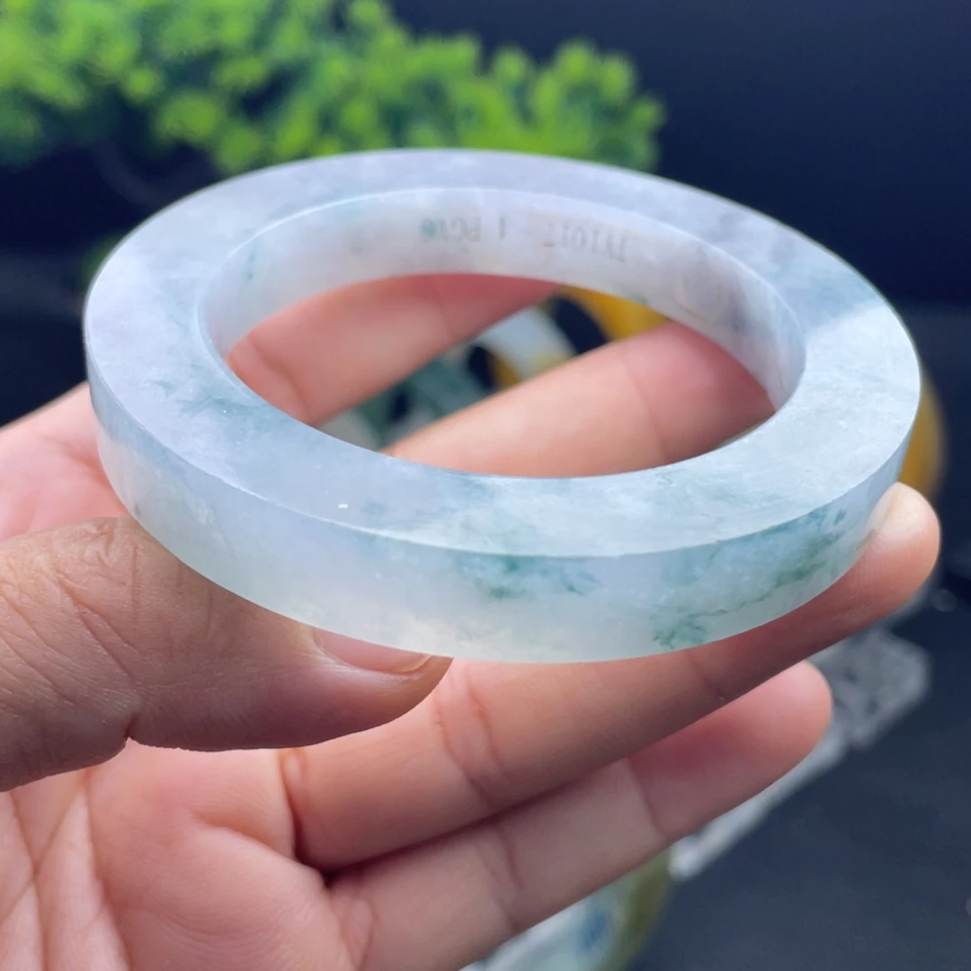 未镶嵌不退不换定制翡翠