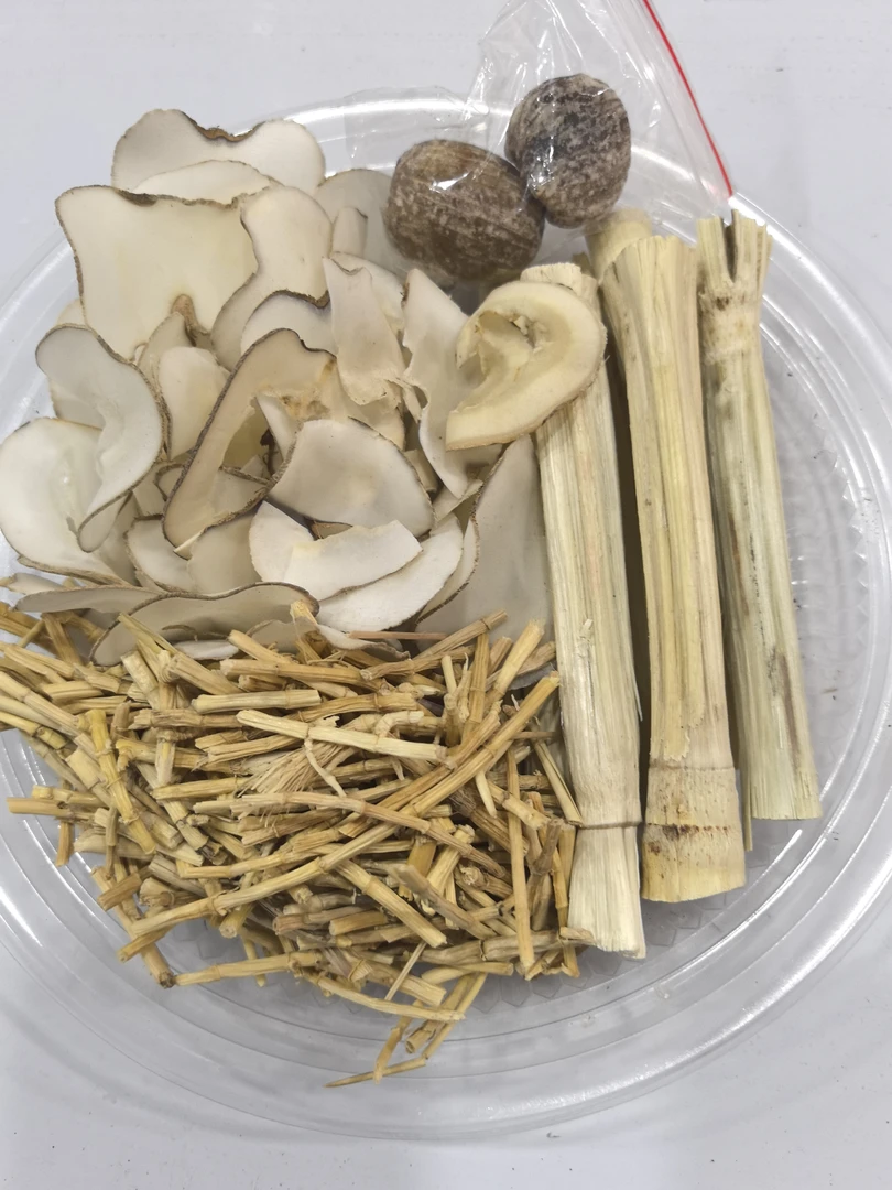 买1送1海底椰茅根竹蔗蜜枣汤包