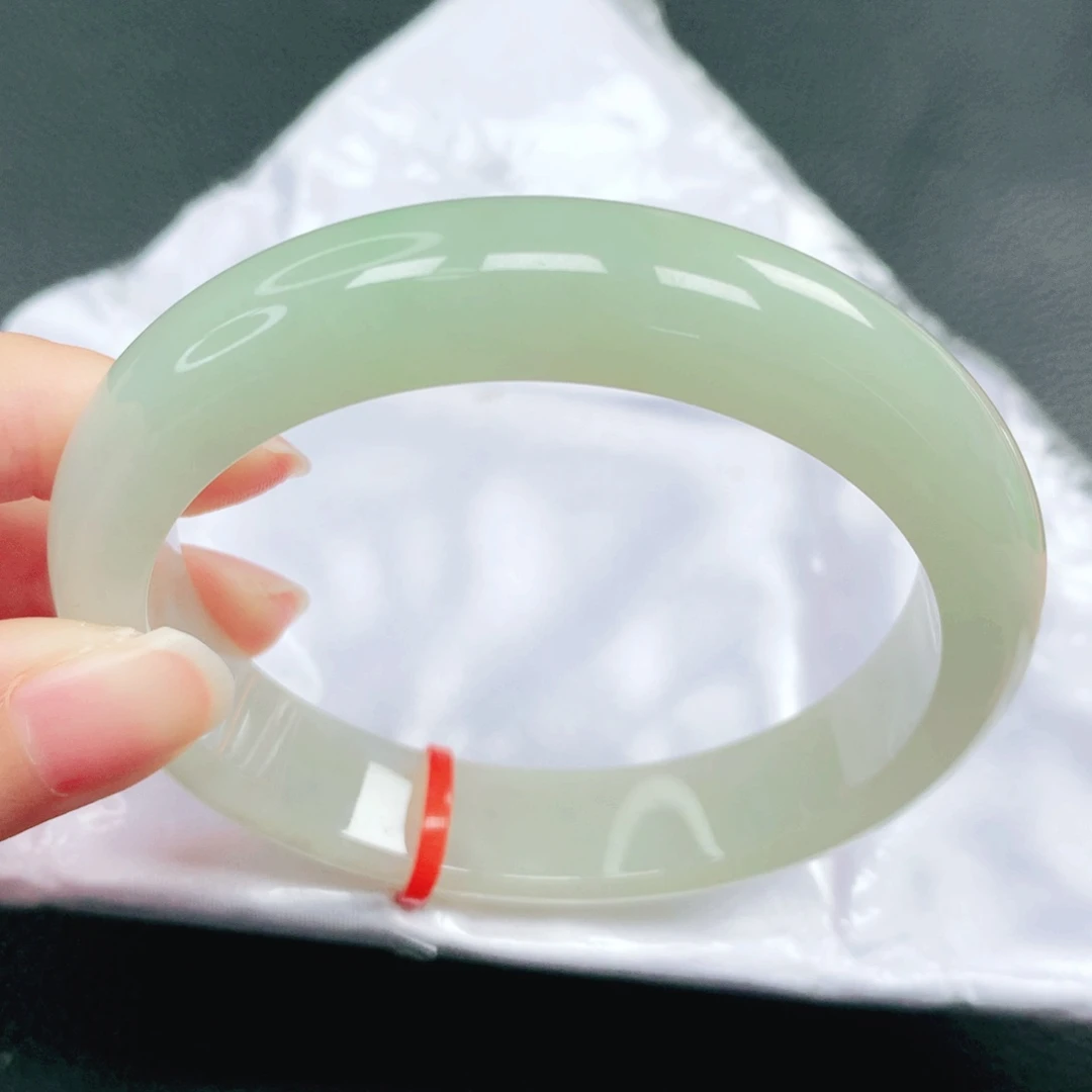 翡翠未镶嵌手镯61圈