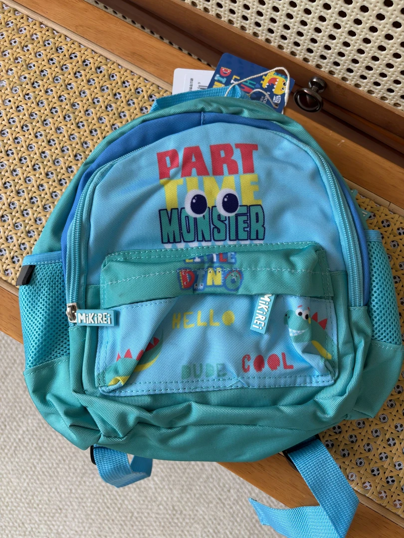 幼儿园小号卡通双肩包22*26.5*10