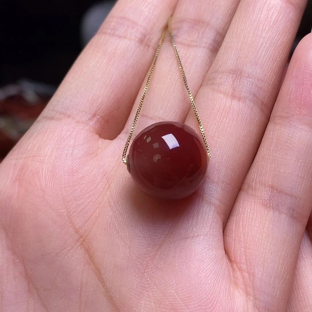南红玛瑙吊坠18K金镶嵌