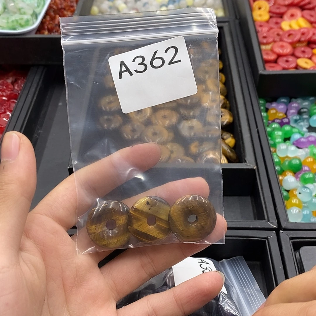 杨***予合金颈饰玛瑙/玉髓