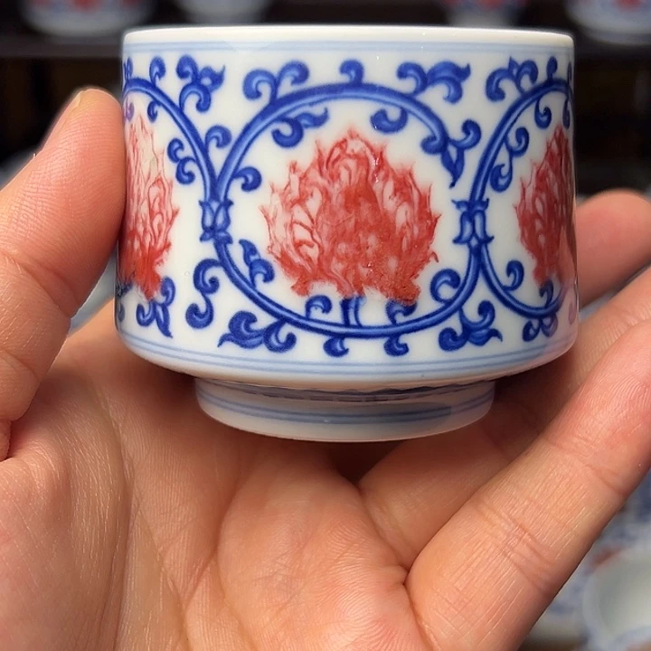 s****8青花釉里红马蹄杯微瑕