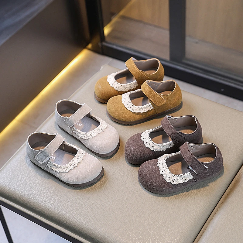 女童勃肯鞋2025春秋新款时尚韩版蕾丝边公主鞋宝宝防滑豆豆鞋单鞋