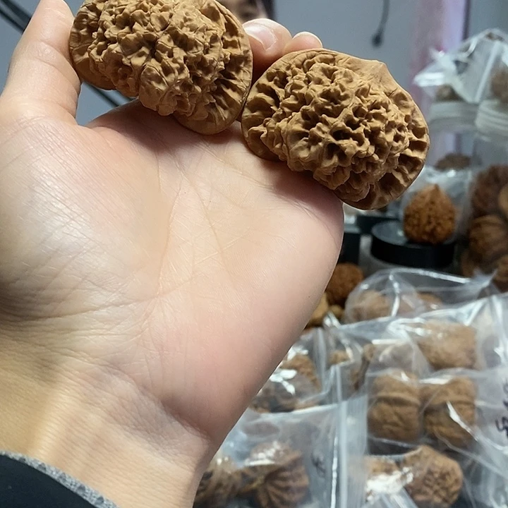 文玩核桃把件53官帽老树