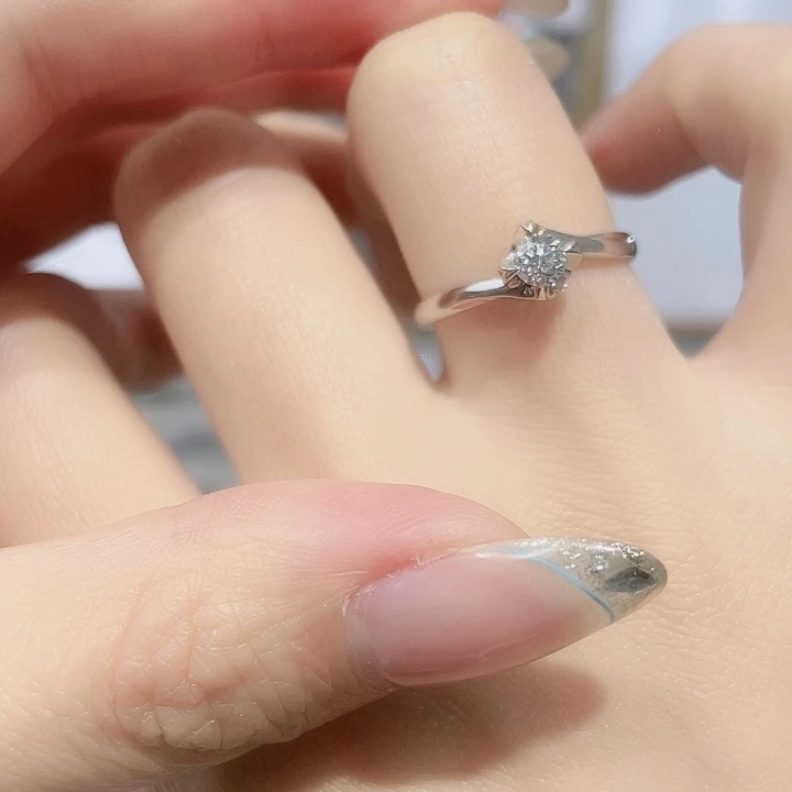 铂Pt950镶嵌钻石戒指/指环