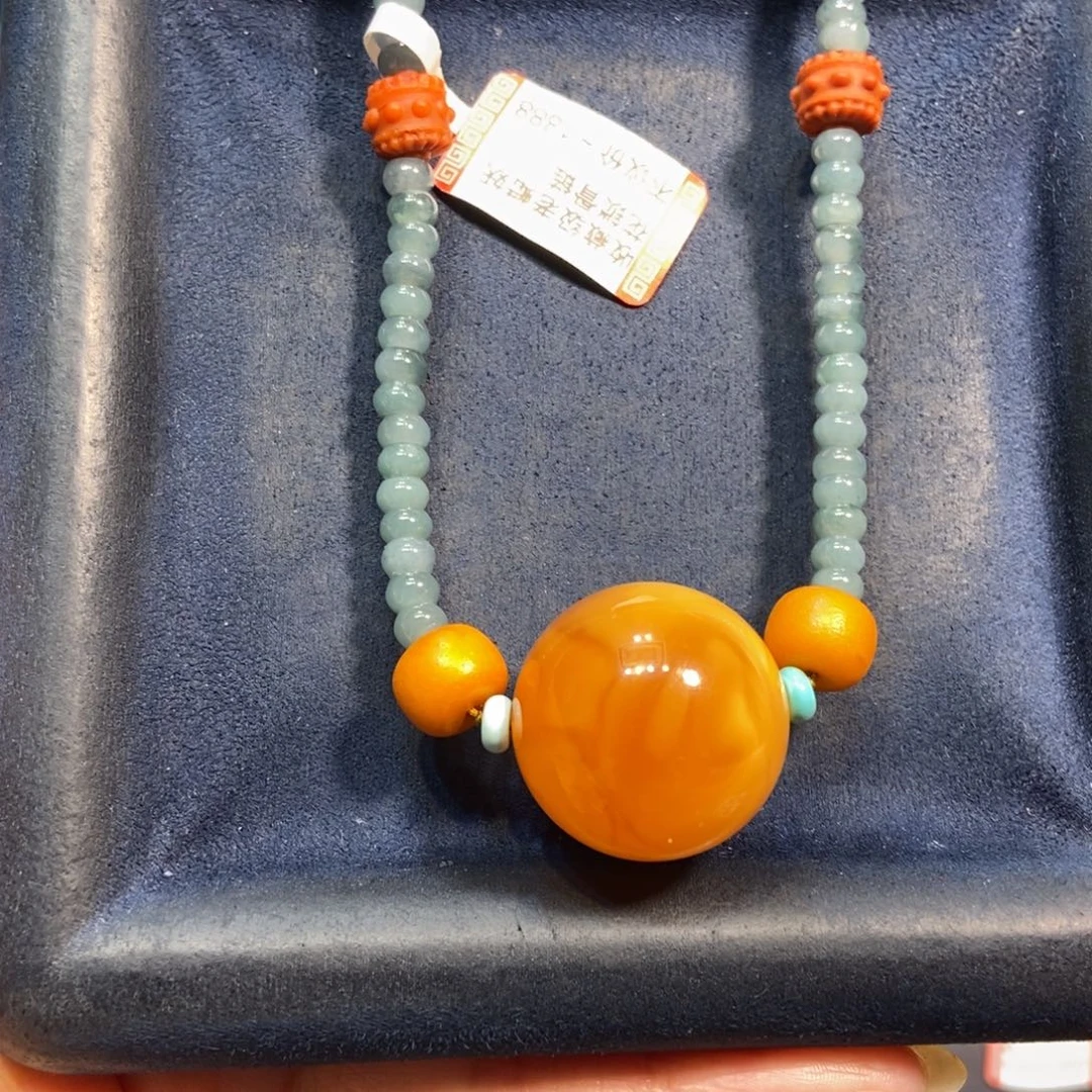 琥珀颈饰未镶嵌蜜蜡