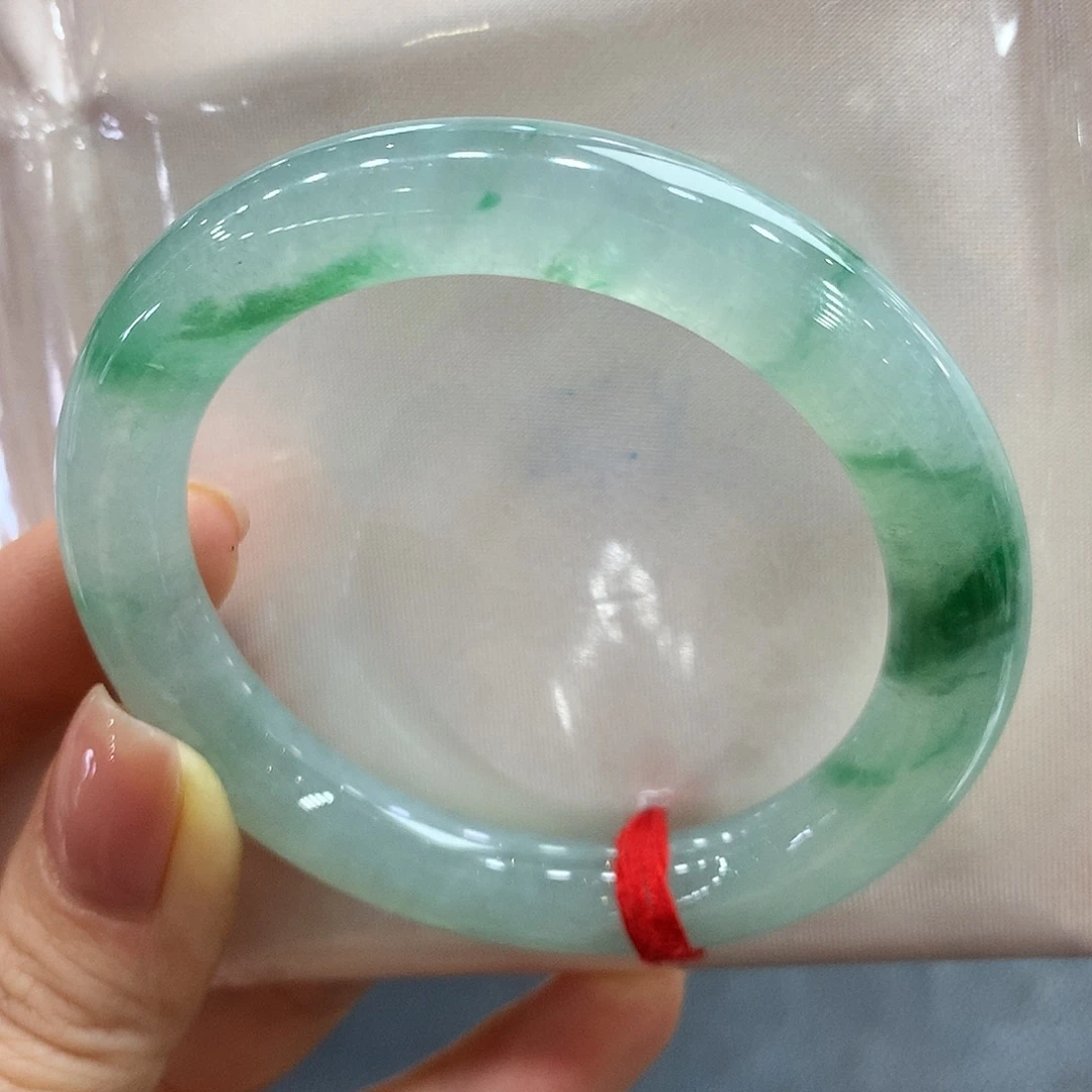 翡翠未镶嵌手镯51.4圆条两天鉴赏
