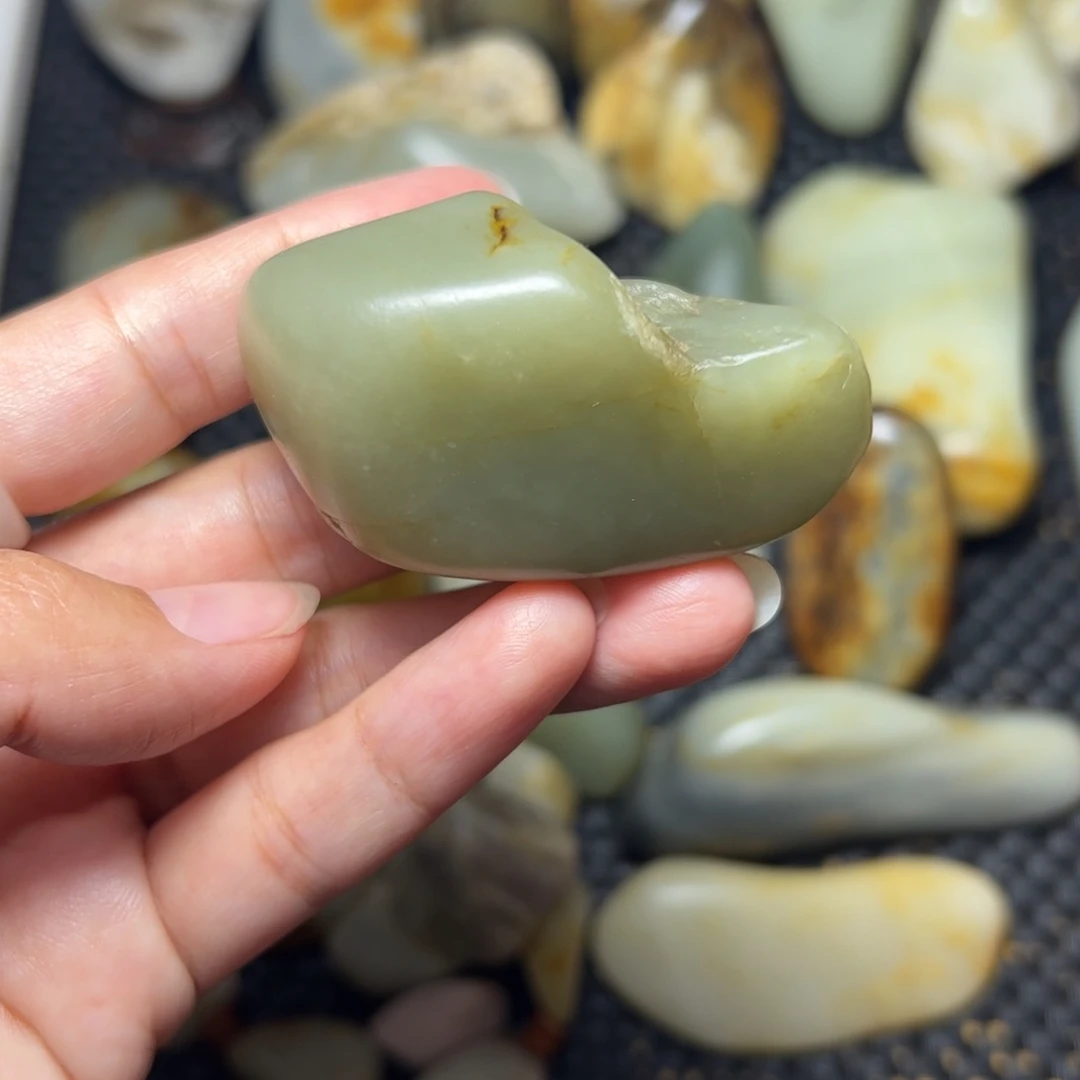未镶嵌和田玉挂件B105