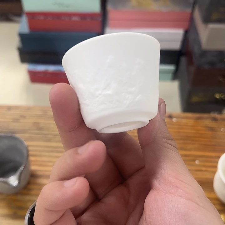 孤品茶具套装等。