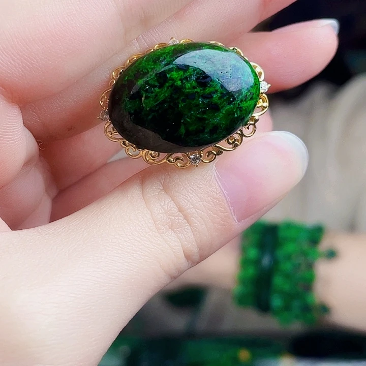 翡翠银S925镶嵌颈饰多样性