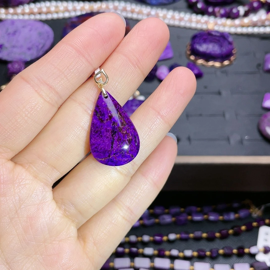 苏纪石（舒俱来）吊坠18K金镶嵌君***玉