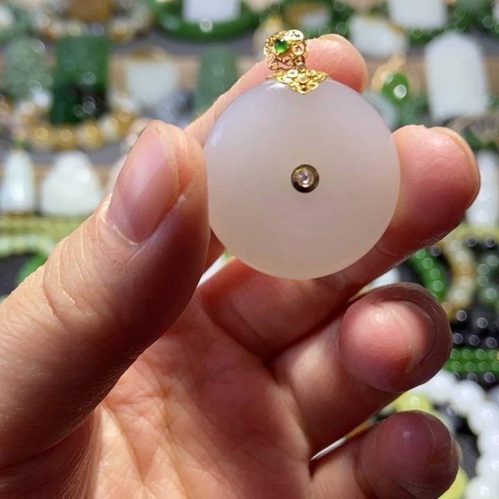 和田玉18K金镶嵌吊坠(不含链)