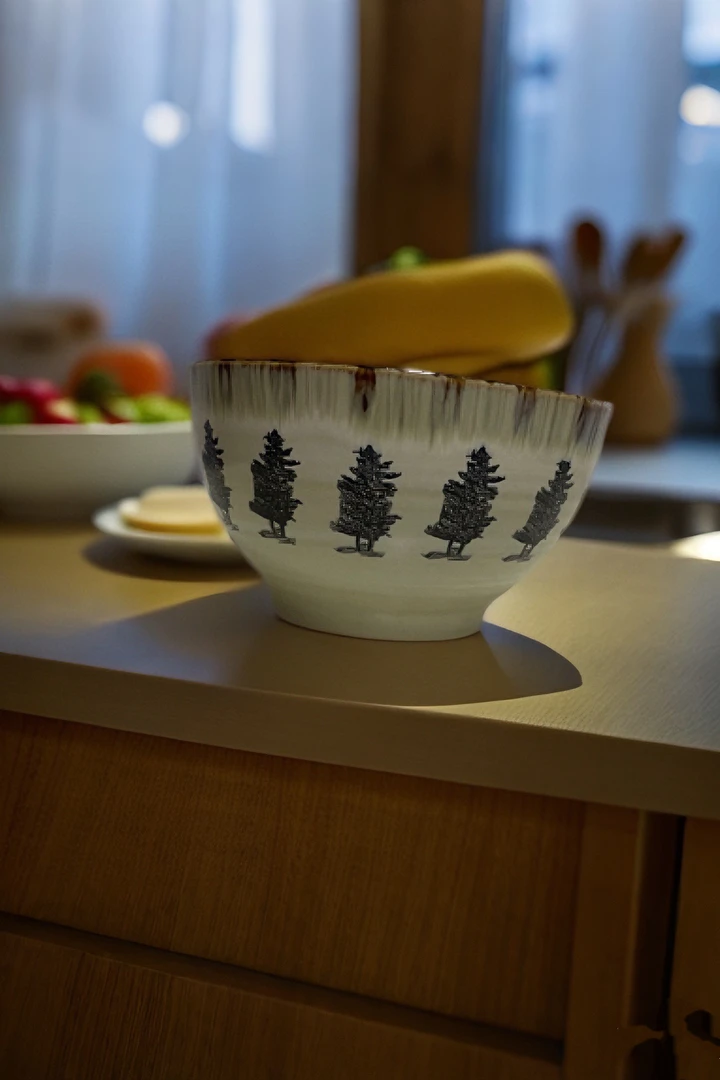 046默认微瑕。手绘小树5.5英寸13.97cm×2个米饭碗