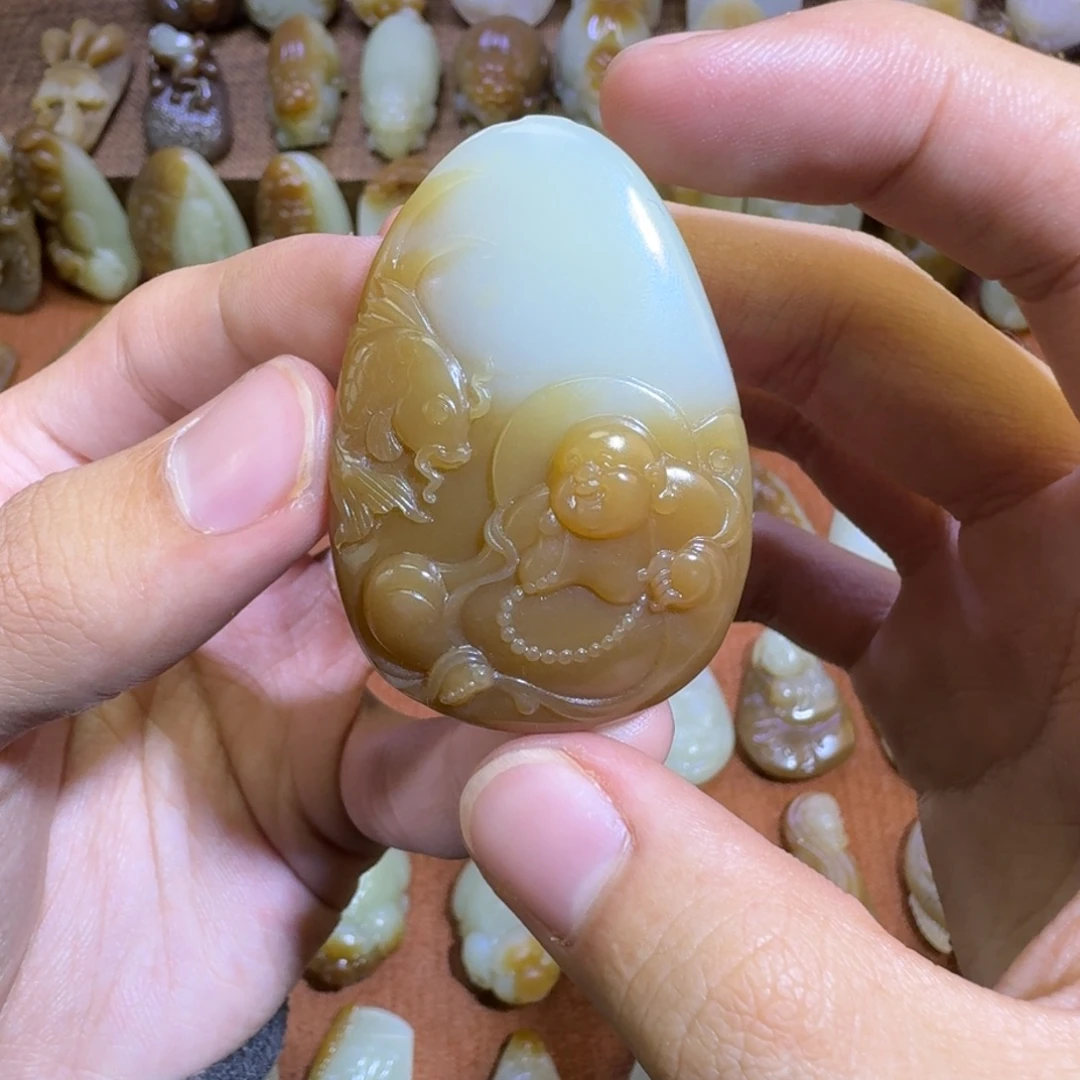 和田玉未镶嵌颈饰