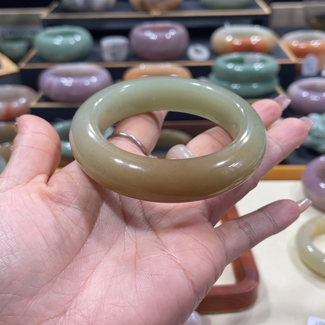 未镶嵌手镯石英岩玉蓬***豆