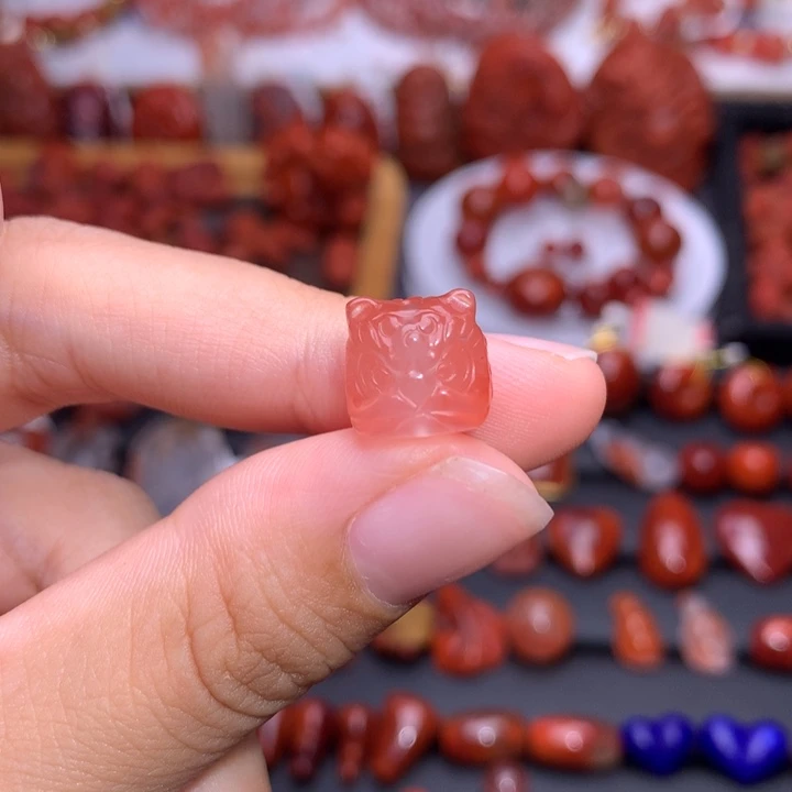 未镶嵌南红南红玛瑙醒狮