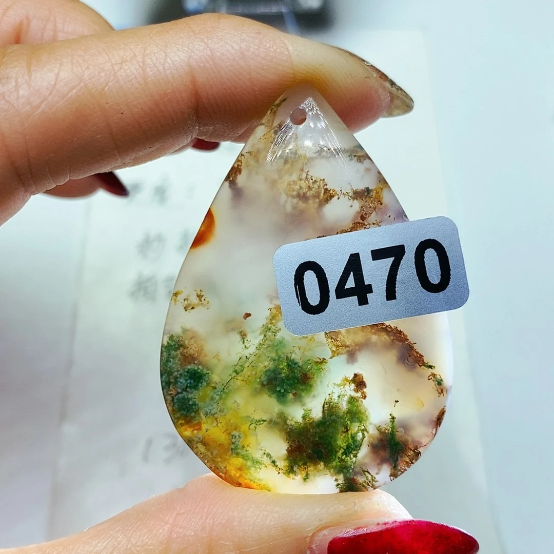 未镶嵌颈饰玛瑙/玉髓塔***姐