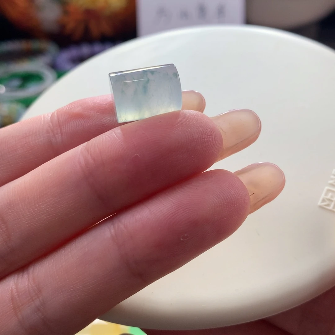 翡翠颈饰未镶嵌翡翠冰底飘蓝花桶珠卡10+