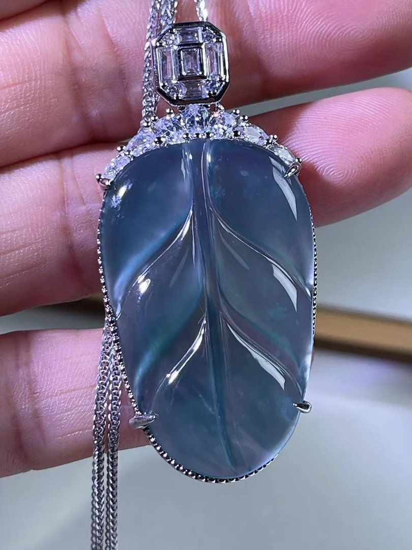 翡翠a货吊坠叶子优雅时尚不含链 高端冰种玉石项链大叶有成挂件